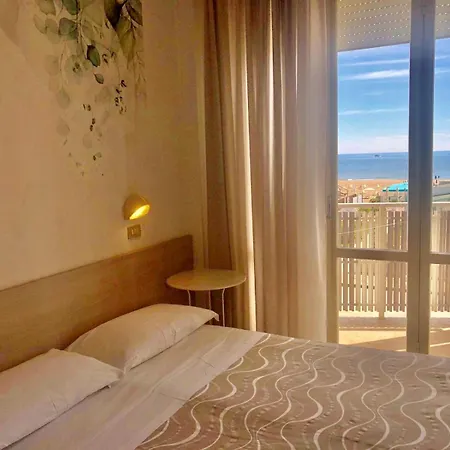 Hotell Viamare 3*